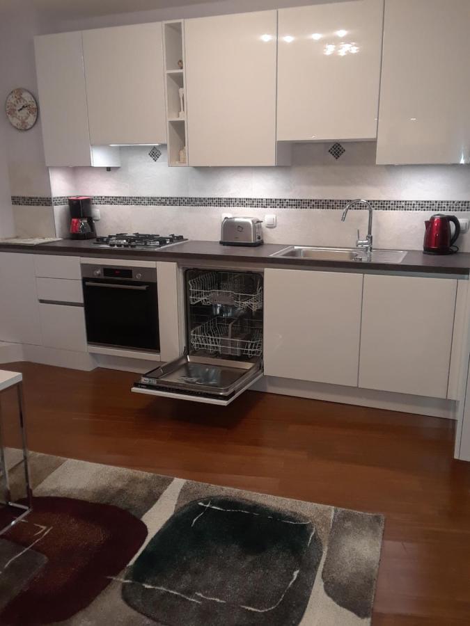 New Kosljun Apartment Short Walk To Beach ภายนอก รูปภาพ