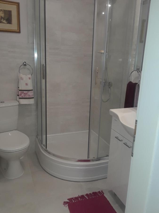 New Kosljun Apartment Short Walk To Beach ภายนอก รูปภาพ