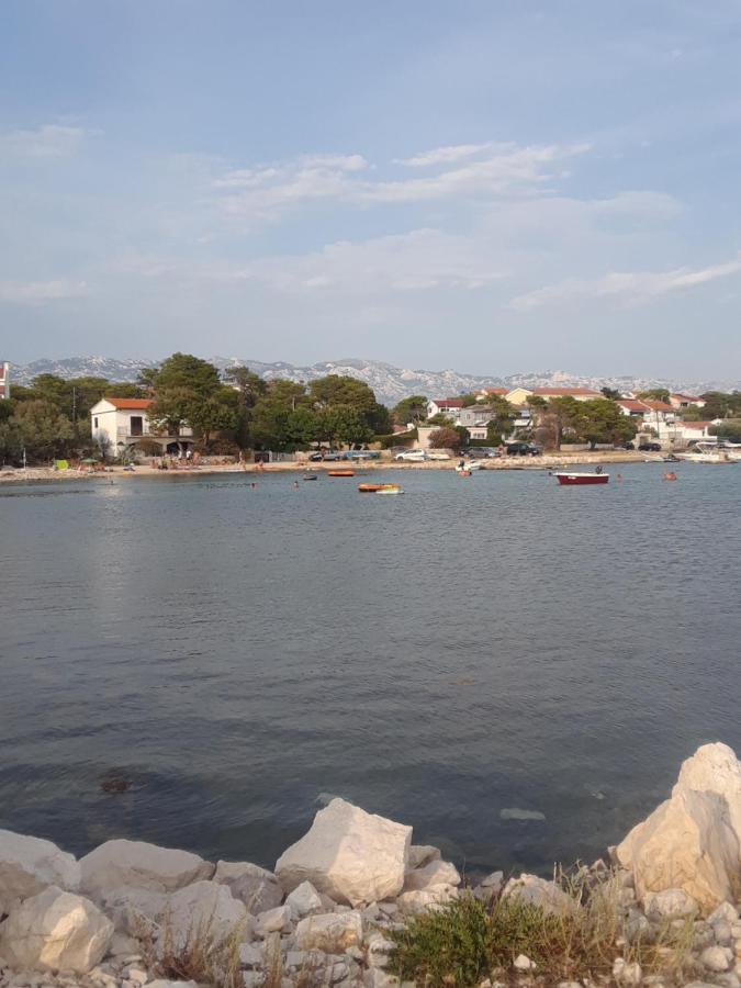 New Kosljun Apartment Short Walk To Beach ภายนอก รูปภาพ